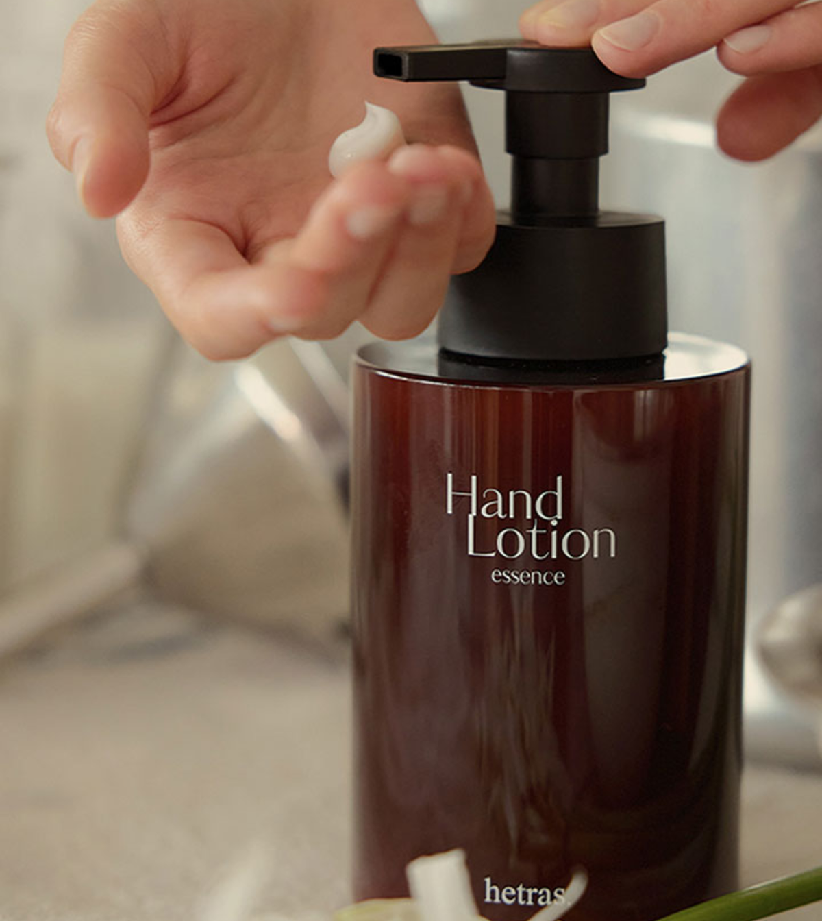 Perfume Essence Hand Lotion - Hotel Wood
